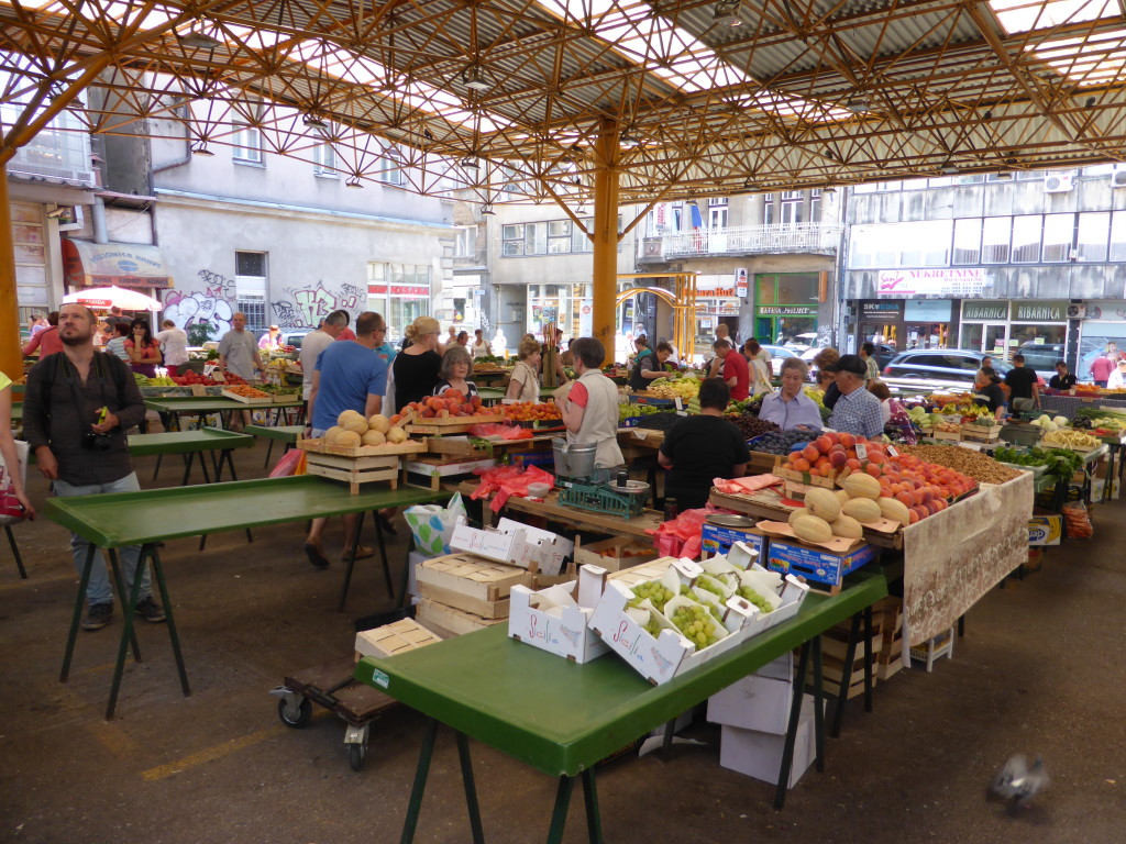 The market where we bought our peaches.