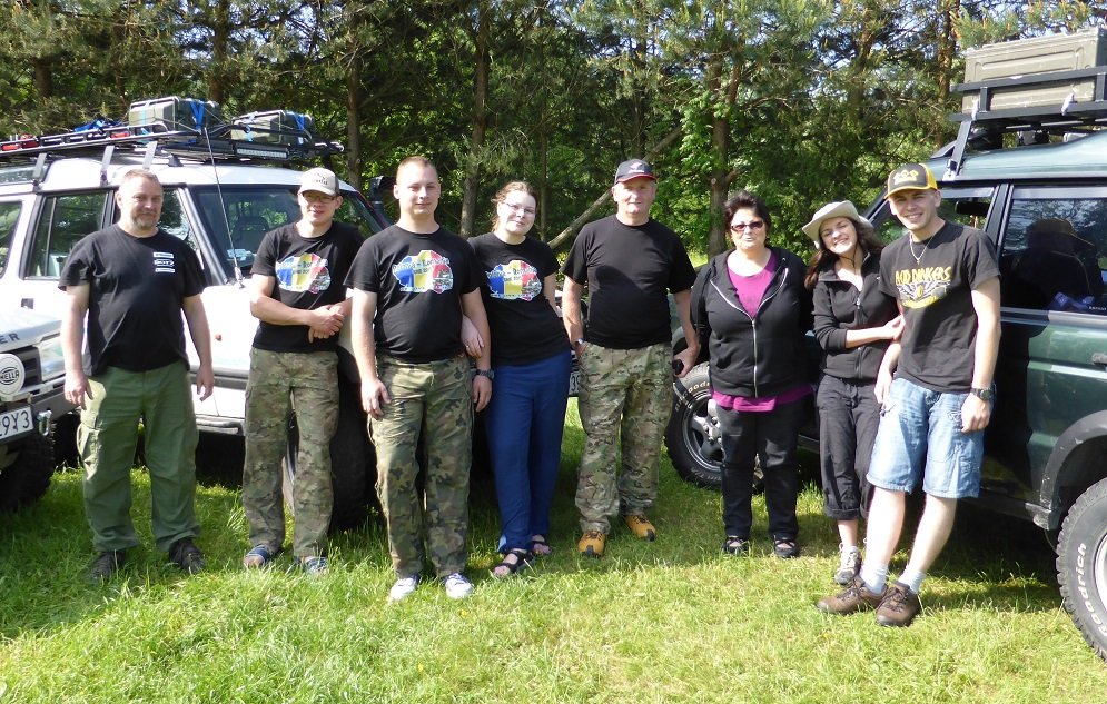 These polish people were at a small campsite we stayed in. They were on there way to Romania to go 4 x 4 driving. We spent some time over a few drinks in the evening. They had specially printed t-shirt for the trip. I was honored to get one of them.